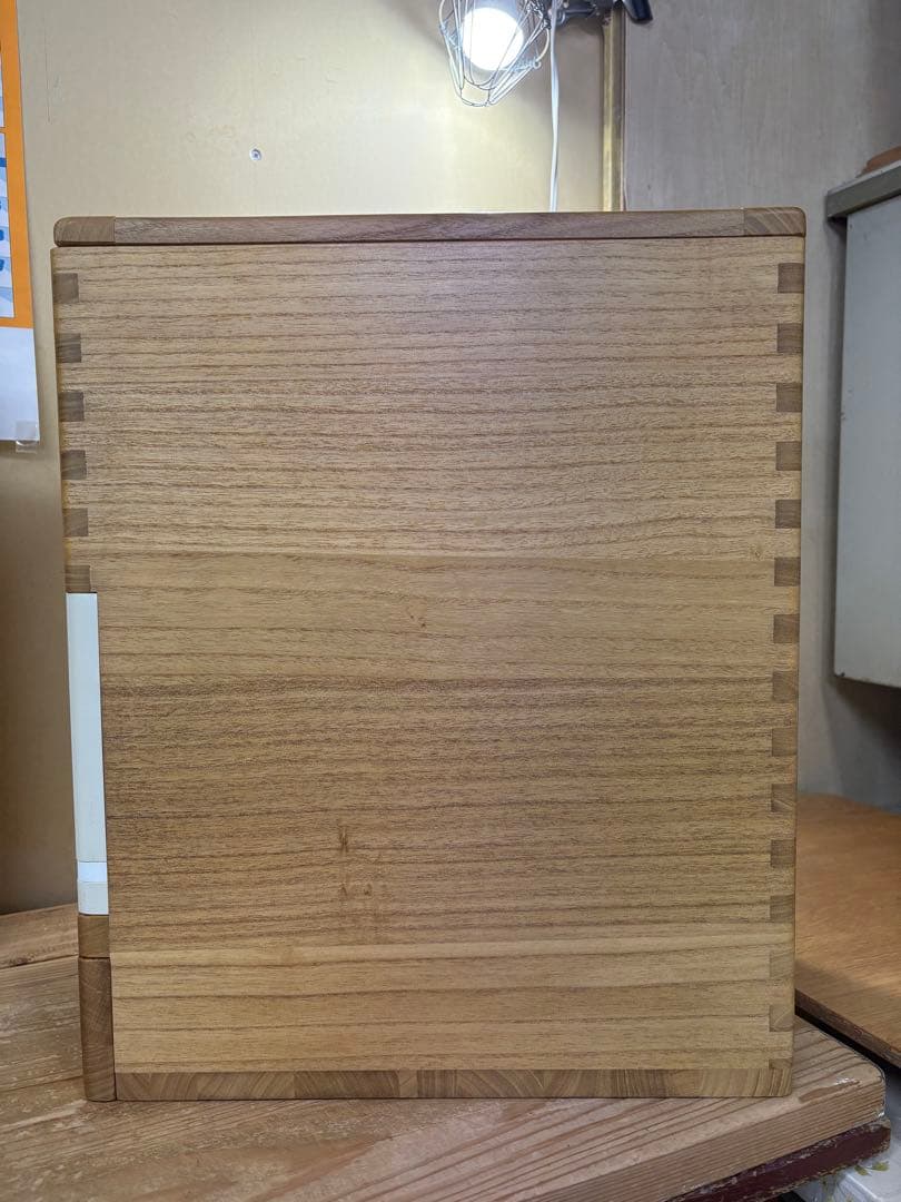 桐の米びつ10kg用　桐子モダン　ほぼ未使用　G