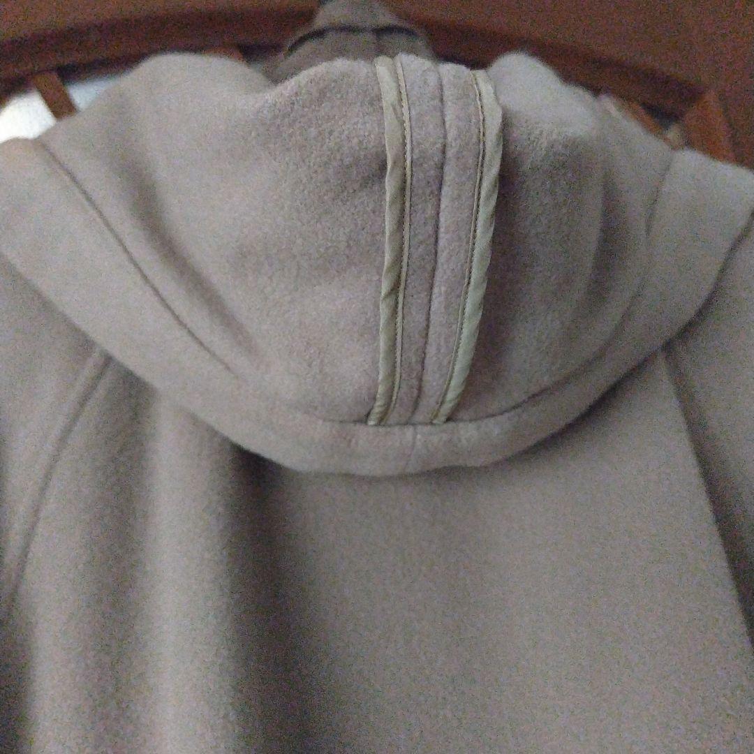 ヨーガンレール、大人女子のベージュロングコート、ベルト付き