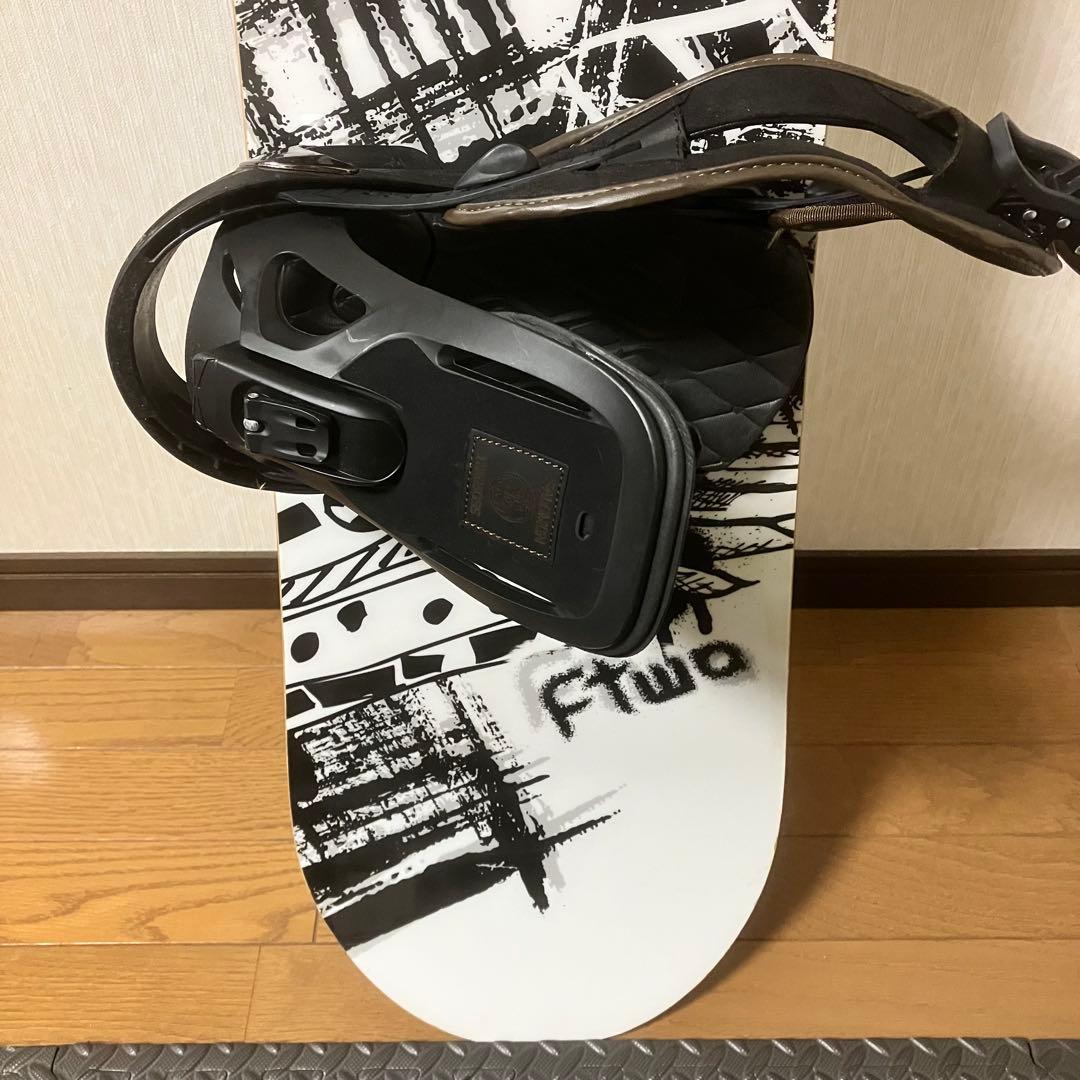 スノーボード　ftwo ビンディング・ボードケース付き