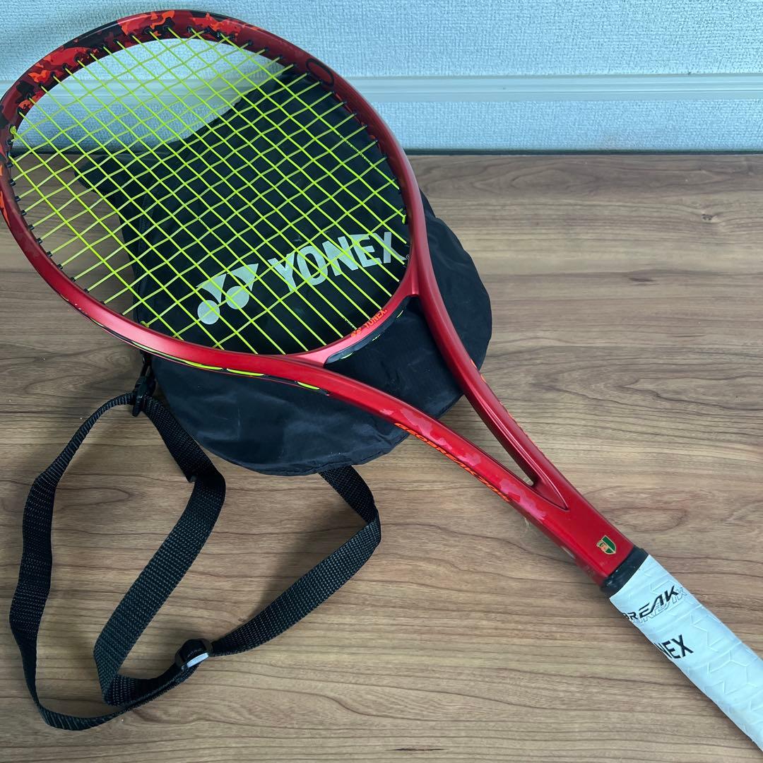YONEX ジオブレイク70VS タンゴレッド　UL0