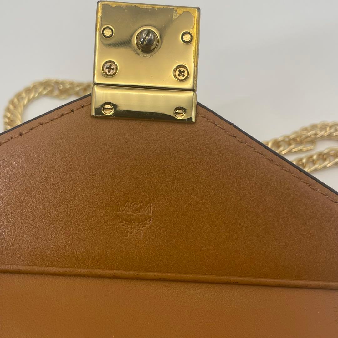 専用♡MCM✨ エムシーエム　ミニウォレット ゴールドチェーン ショルダーバッグ