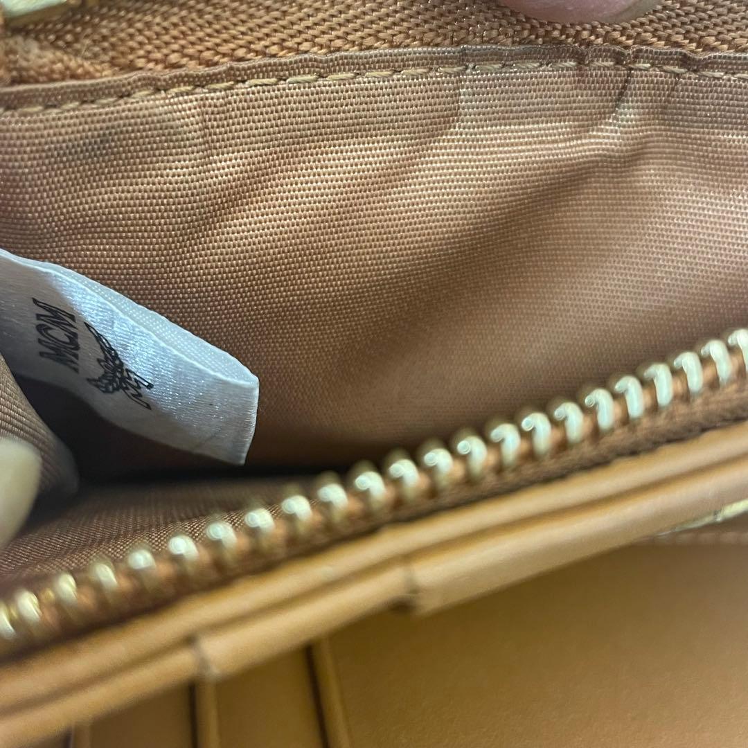 専用♡MCM✨ エムシーエム　ミニウォレット ゴールドチェーン ショルダーバッグ