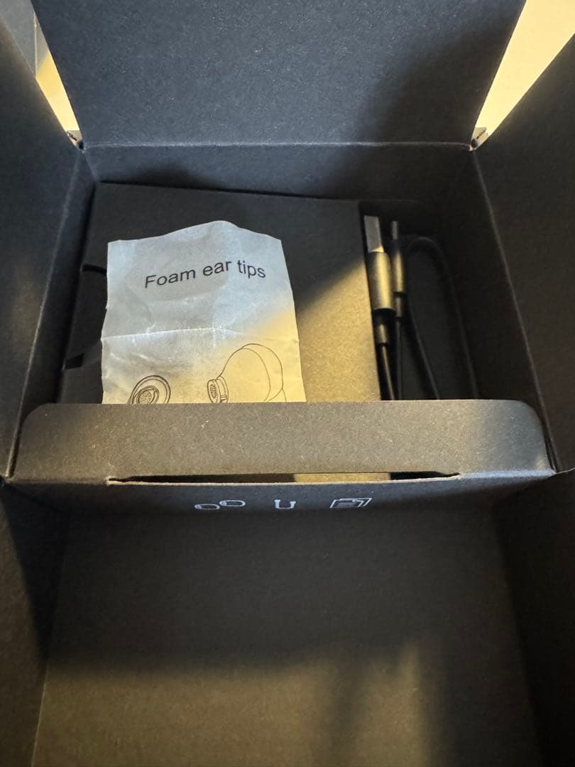 JBL TOUR PRO 3 ワイヤレスイヤホン　保証書付き