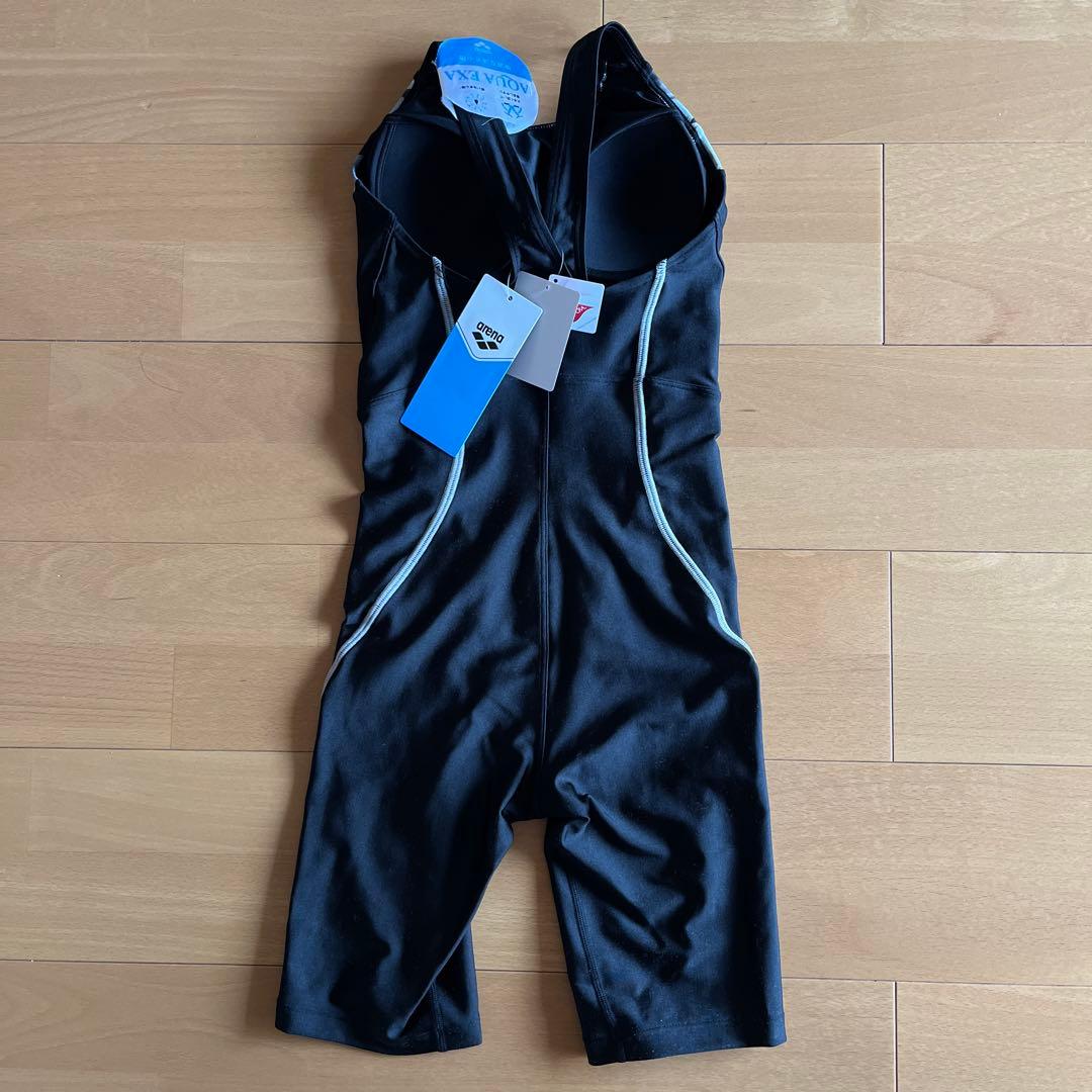 新品タグ付　arena アリーナ フィットネス　ワンピース水着　 M パッド付き