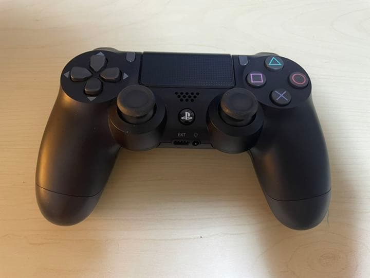 PS4Pro ジェット・ブラック 1TB CUH-7200