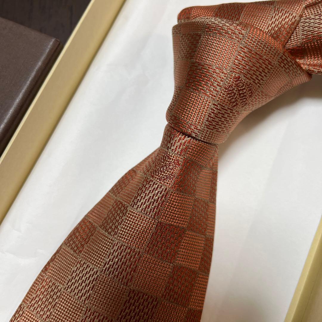 美品　LVルイヴィトン　ネクタイ　オレンジ　ダミエ柄　シルクジャガード