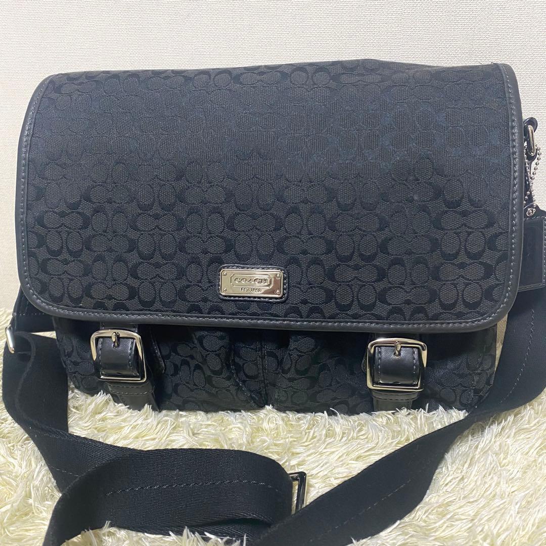 美品✨ コーチ COACH メッセンジャーバッグ シグネチャー 斜め掛け
