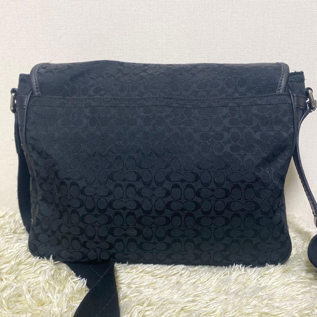 美品✨ コーチ COACH メッセンジャーバッグ シグネチャー 斜め掛け