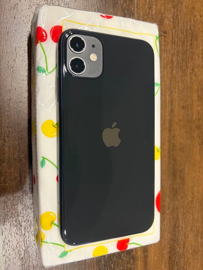 S*）様 iPhone 11 128GB