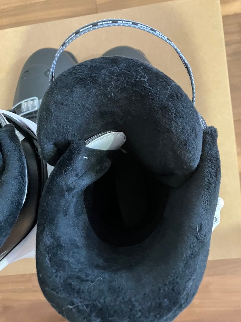 HEAD ジュニアスキーブーツ　ブラック×ホワイト　サイズ24.5