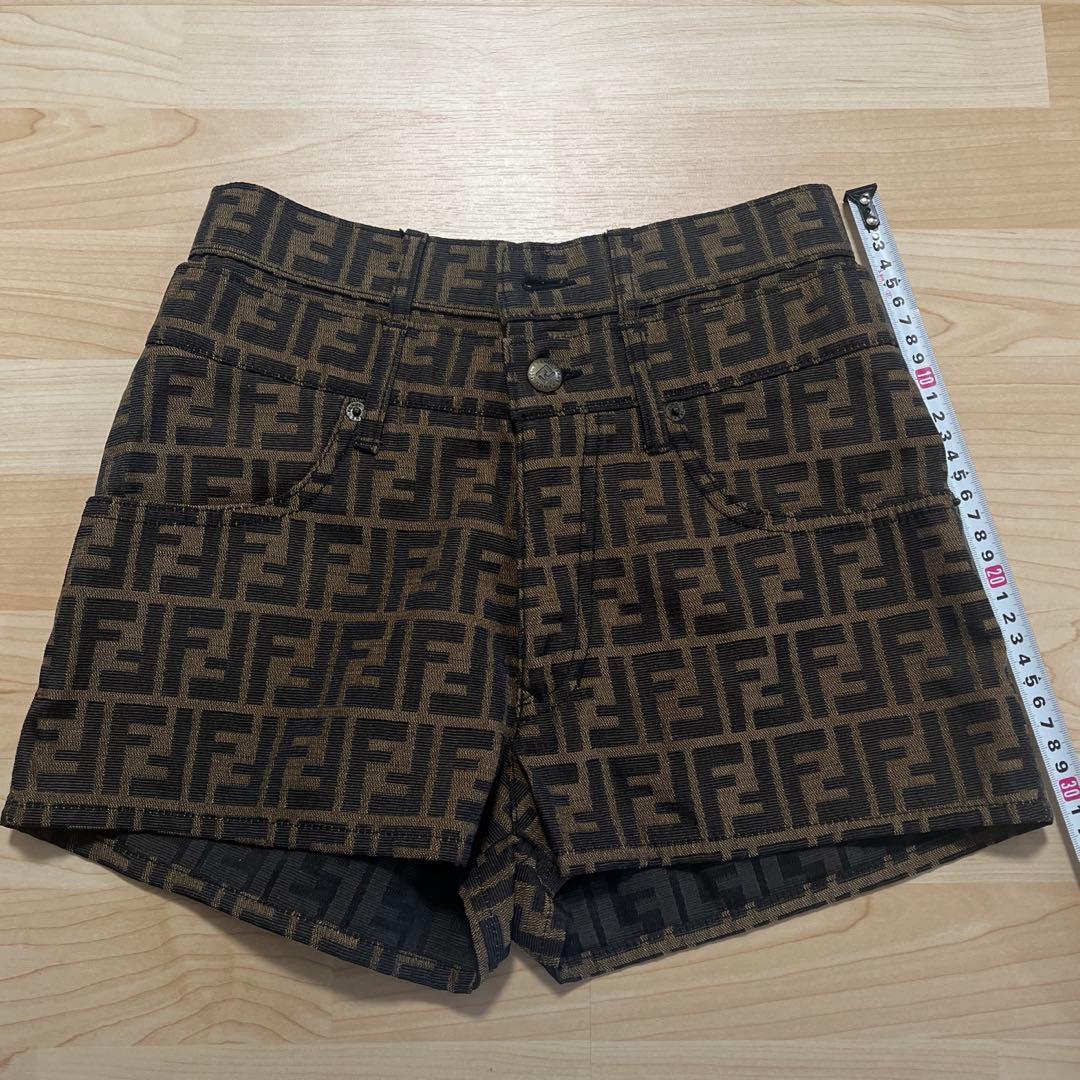 hope　FENDI フェンディ ズッカ柄 ロゴ総柄 ショートパンツ