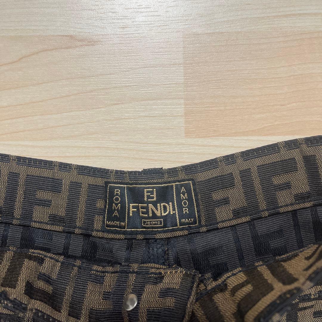 hope　FENDI フェンディ ズッカ柄 ロゴ総柄 ショートパンツ