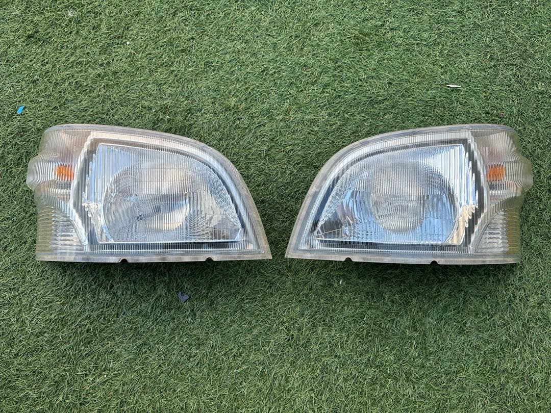 ダイハツ S200P/S210P ハイゼット トラック純正ヘッドライト左右セット