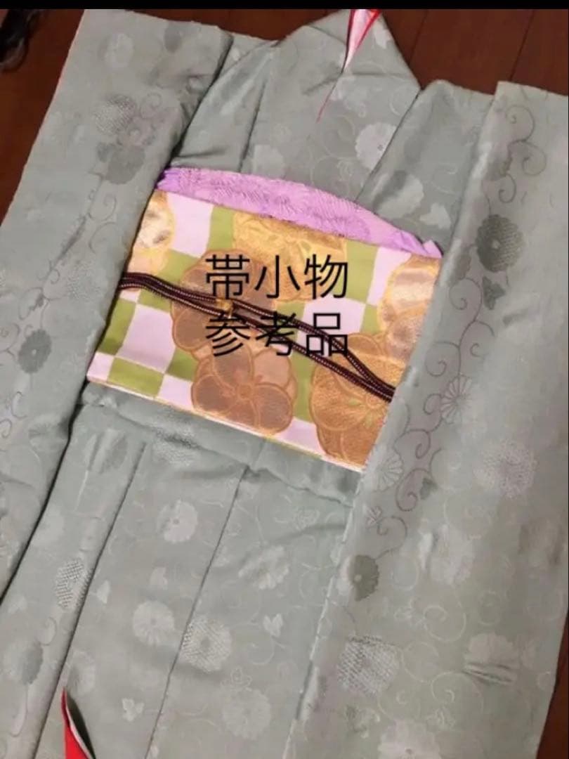 正面　色無地　振袖