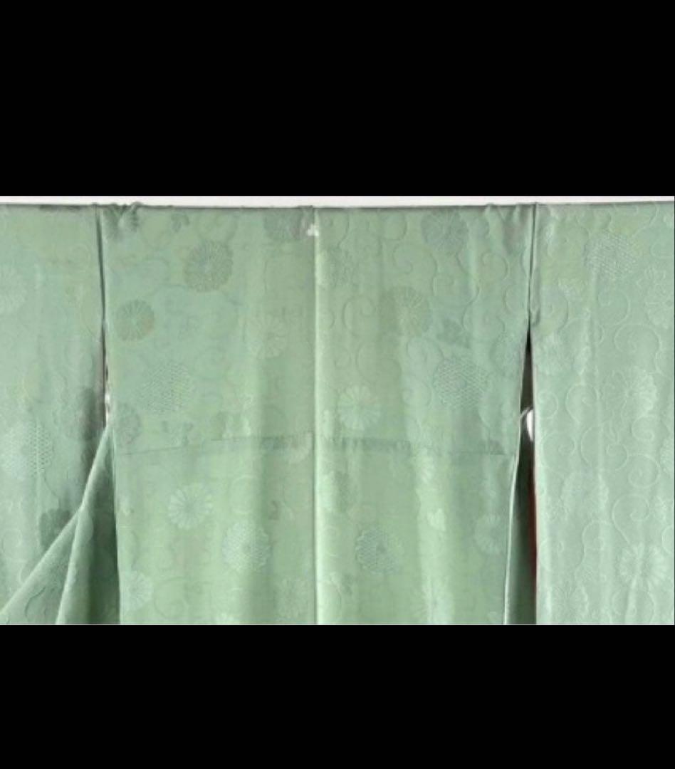 正面　色無地　振袖