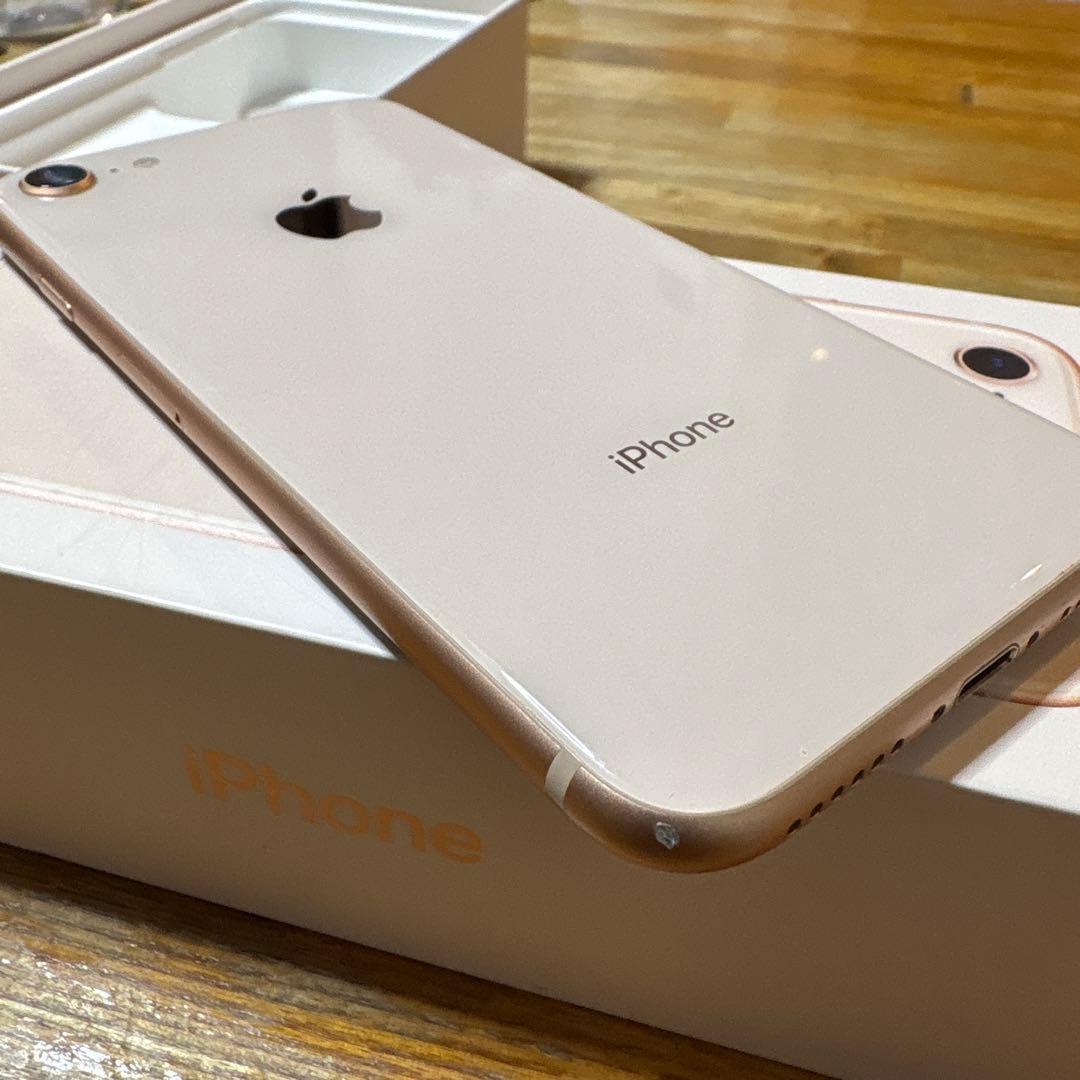 【画面割れ】iPhone 8 Gold 64GB SIMフリー バッテリー86%