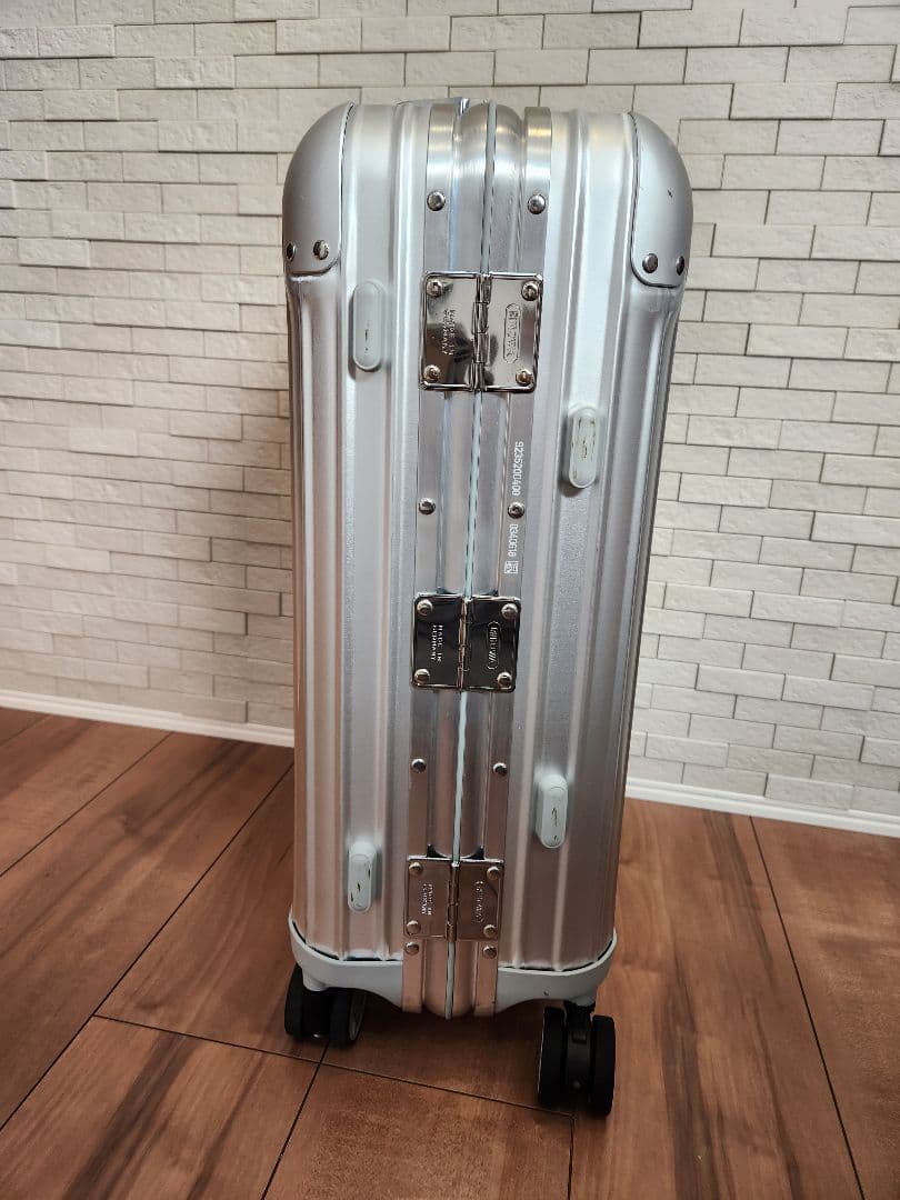 RIMOWA リモワ トパーズ 32L 機内持ち込み可（923.52.00.4）
