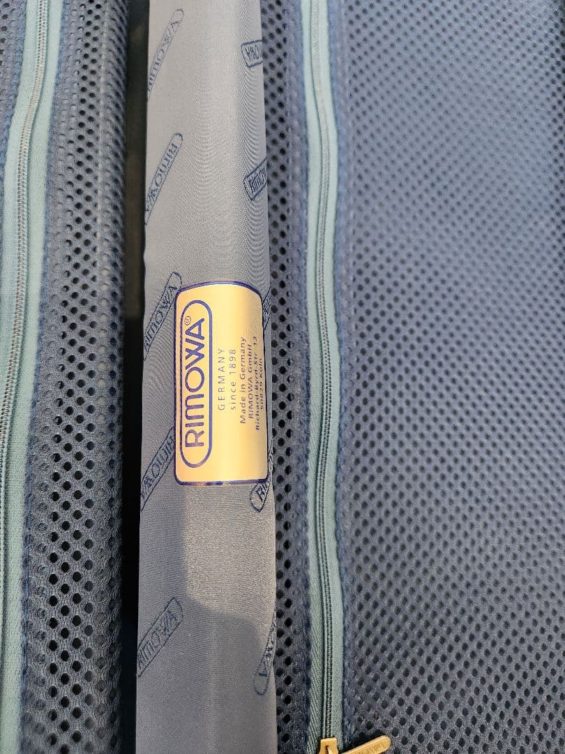 RIMOWA リモワ トパーズ 32L 機内持ち込み可（923.52.00.4）