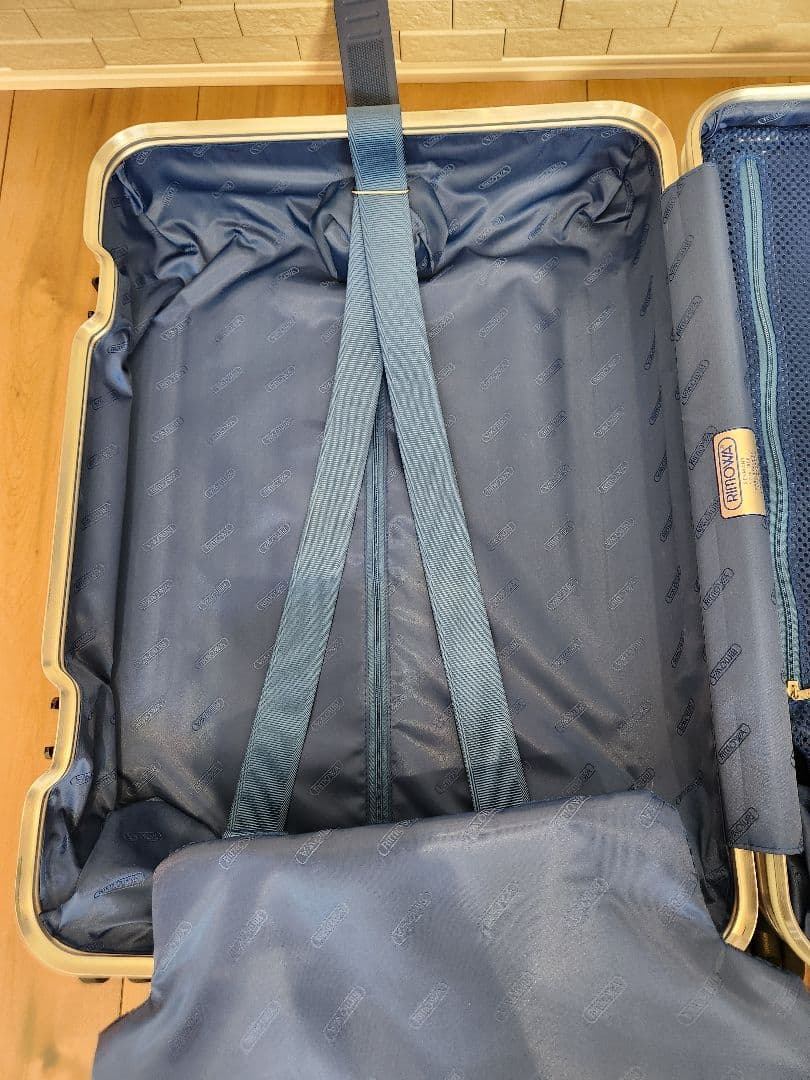 RIMOWA リモワ トパーズ 32L 機内持ち込み可（923.52.00.4）