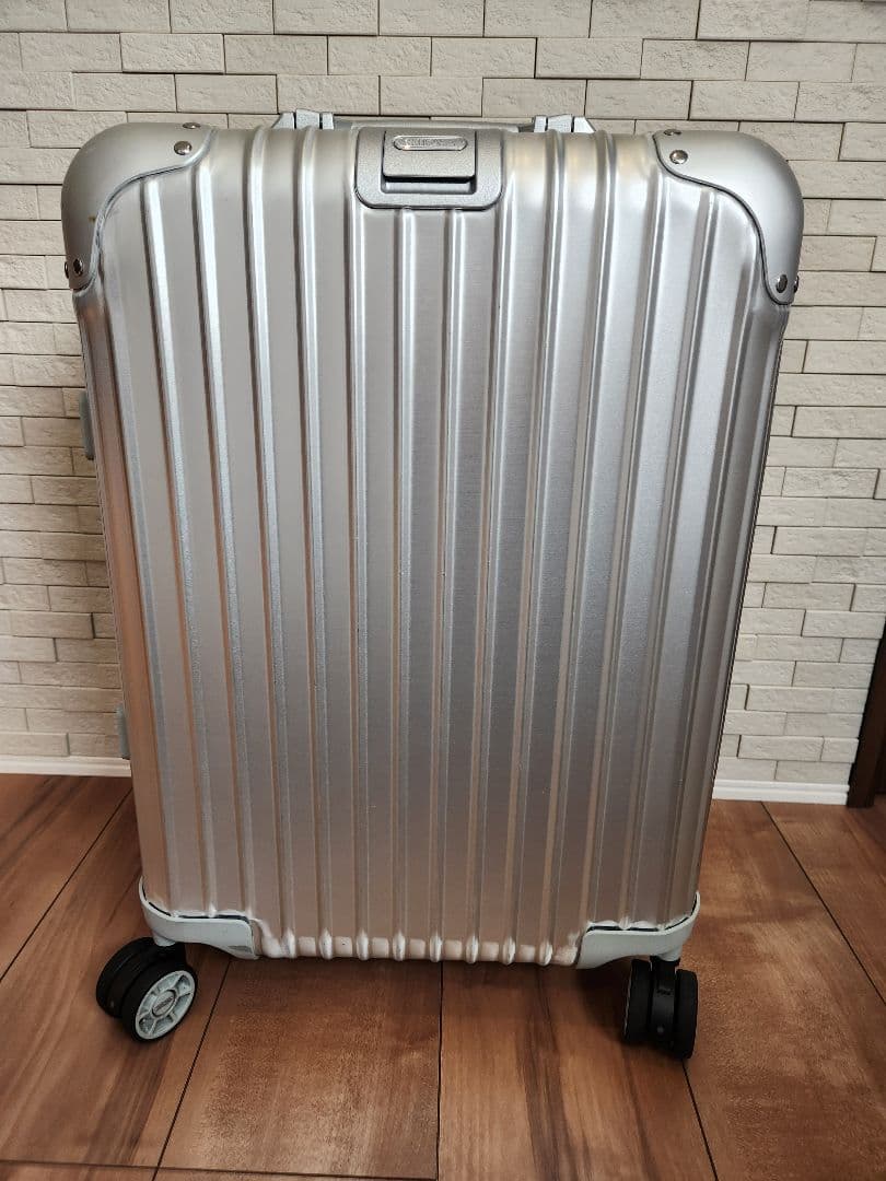 RIMOWA リモワ トパーズ 32L 機内持ち込み可（923.52.00.4）