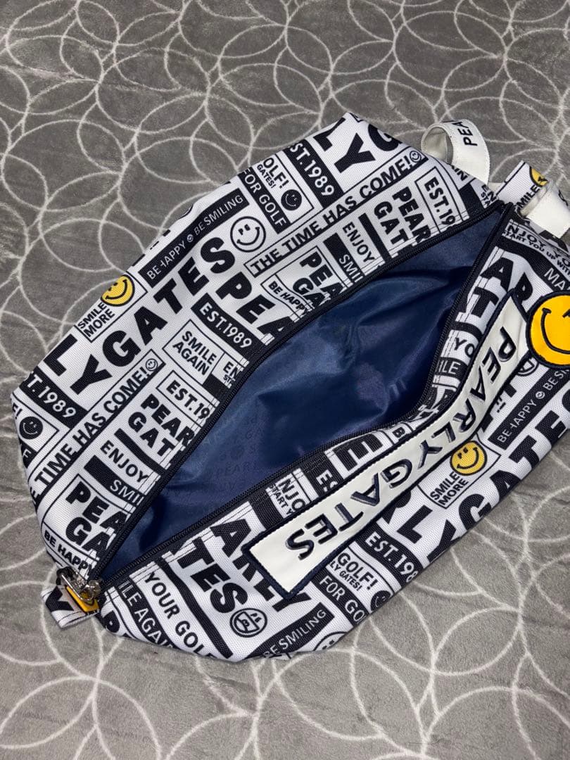 （超美品）パーリーゲイツ 、ニュースペーパー柄、シューズケース、完売品