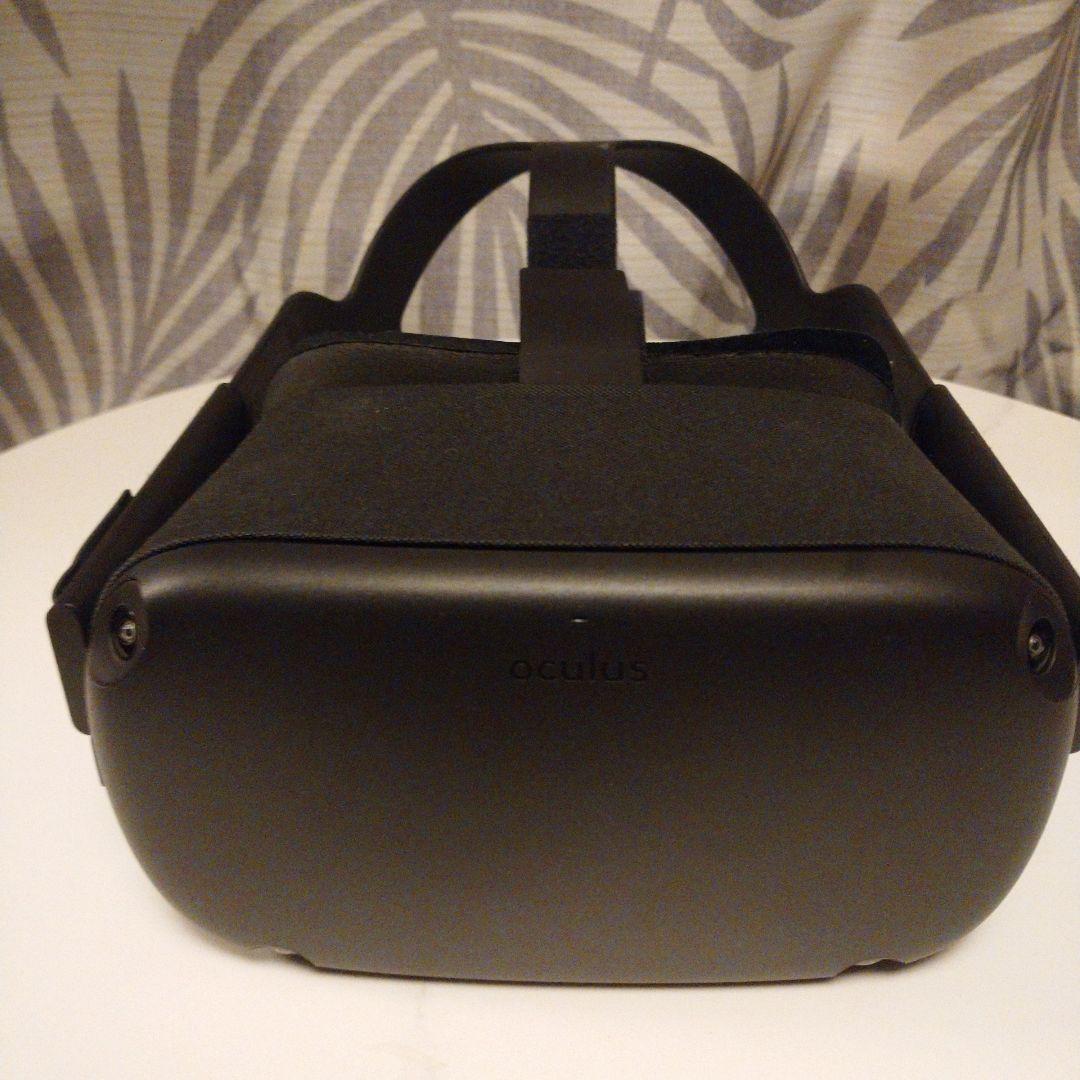  Quest VRヘッドセットとコントローラー