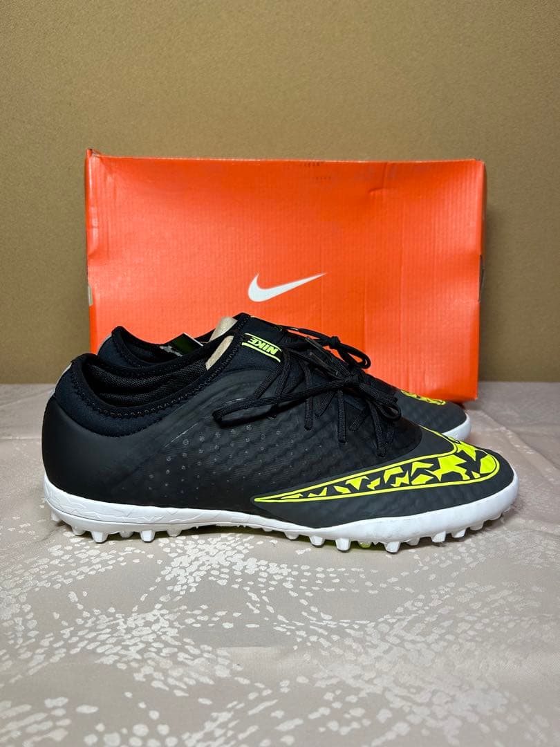 【未使用】 ナイキ エラスティコ フィナーレ III TF 26.0cm