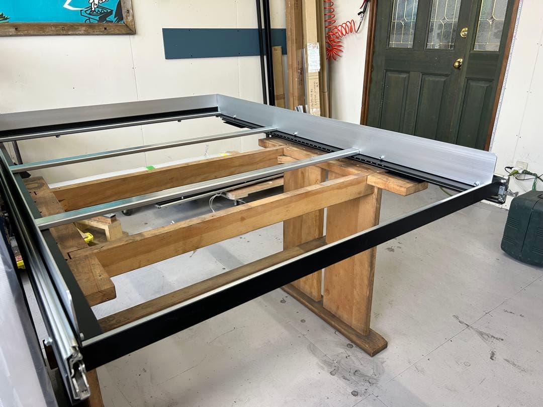 S2のページ 板あり、フェルト無し 引き手ポールステンレス アルミ立ち上げ