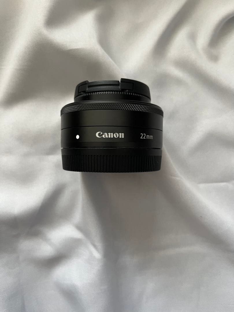 Canon EF-M 22mm F2 STM レンズ
