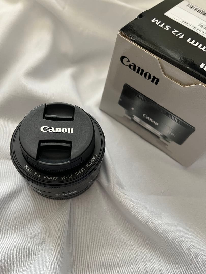 Canon EF-M 22mm F2 STM レンズ