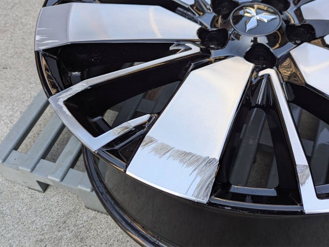 ガリキズありアウトランダー PHEV 20インチ ホイール 1本 20×8J ①