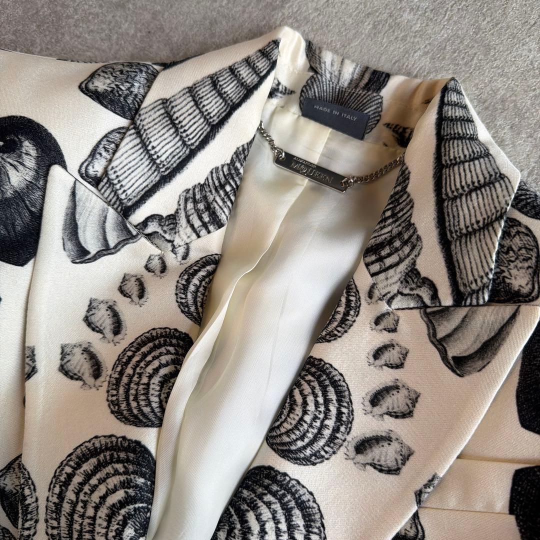 定価454,000円ALEXANDER McQUEEN 総柄テーラードジャケット