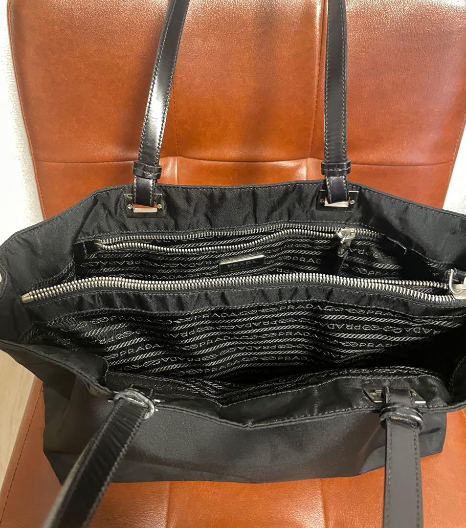 PRADA ナイロンバッグ　ブラック