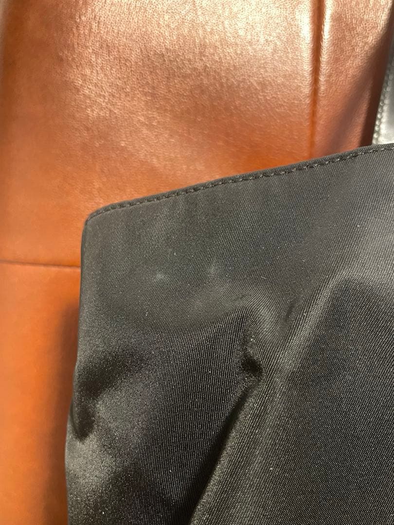 PRADA ナイロンバッグ　ブラック