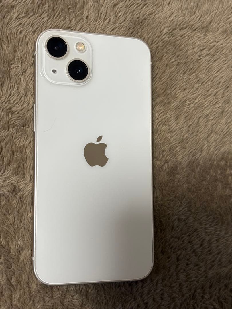 Apple iPhone 13 ホワイト