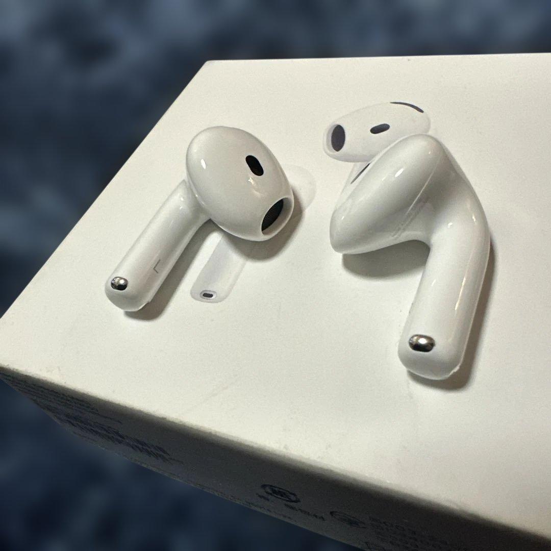 美品　AirPods 4 本体 アクティブノイズキャンセリング