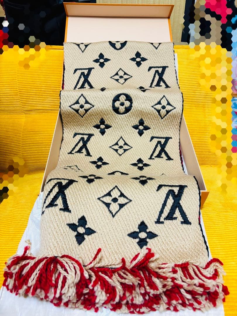 LOUIS VUITTON ルイヴィトン マフラー エシャルプ・ロゴマニア
