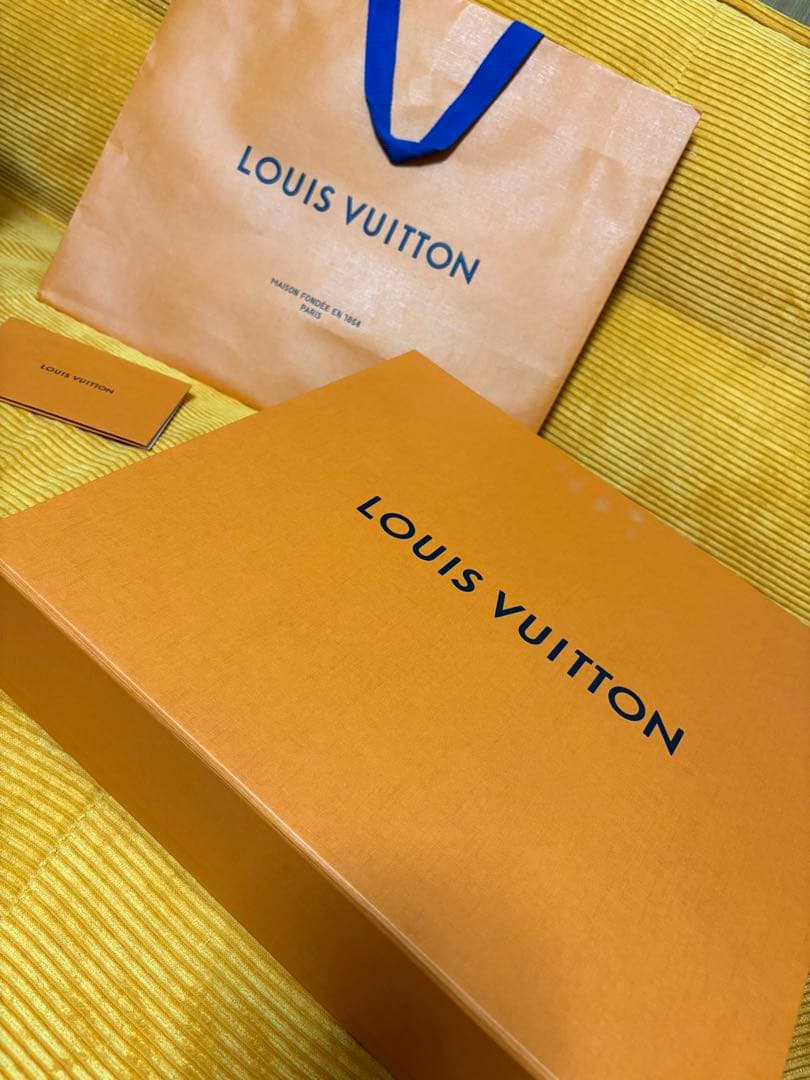 LOUIS VUITTON ルイヴィトン マフラー エシャルプ・ロゴマニア