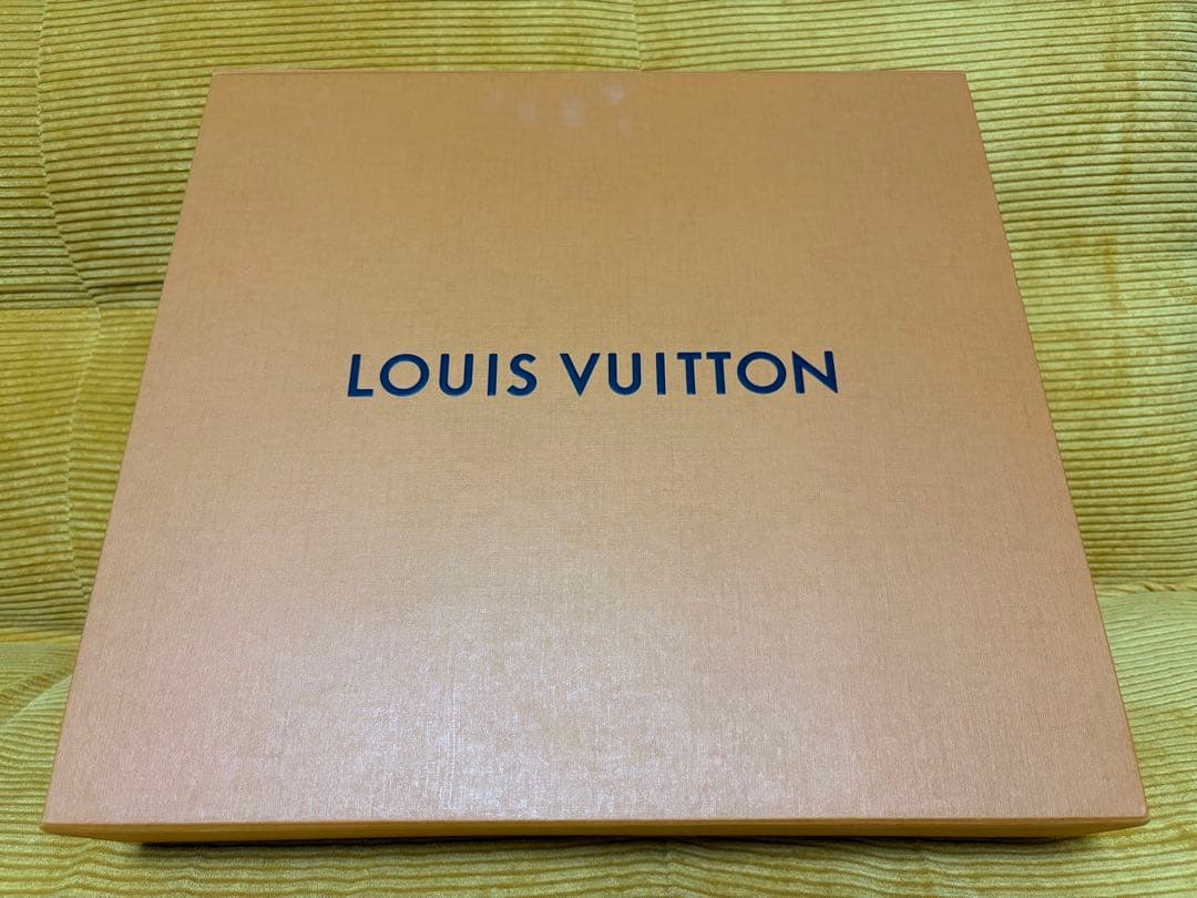 LOUIS VUITTON ルイヴィトン マフラー エシャルプ・ロゴマニア