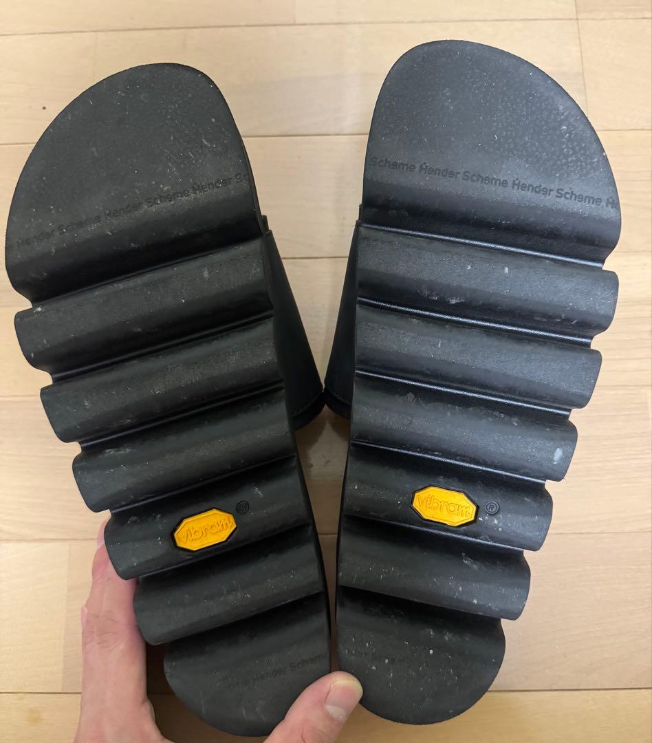 靴 Hender Scheme caterpillar