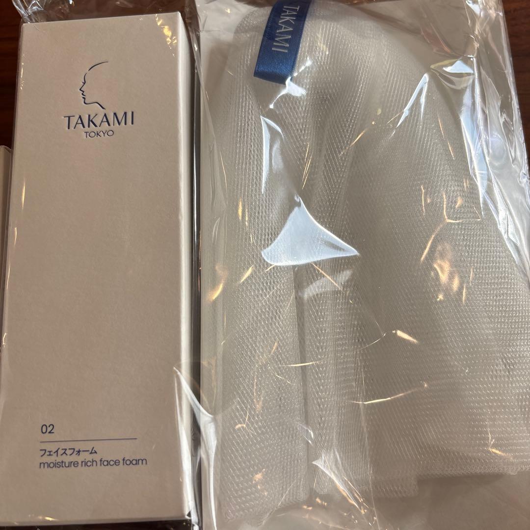 TAKAMI スキンピールエッセンス3本とフェイスフォーム1本