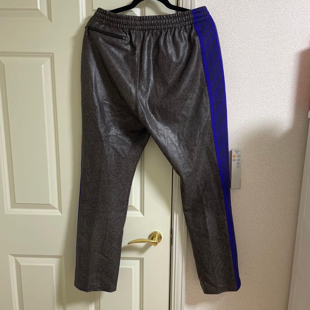 needles トラックパンツ　パイソン柄