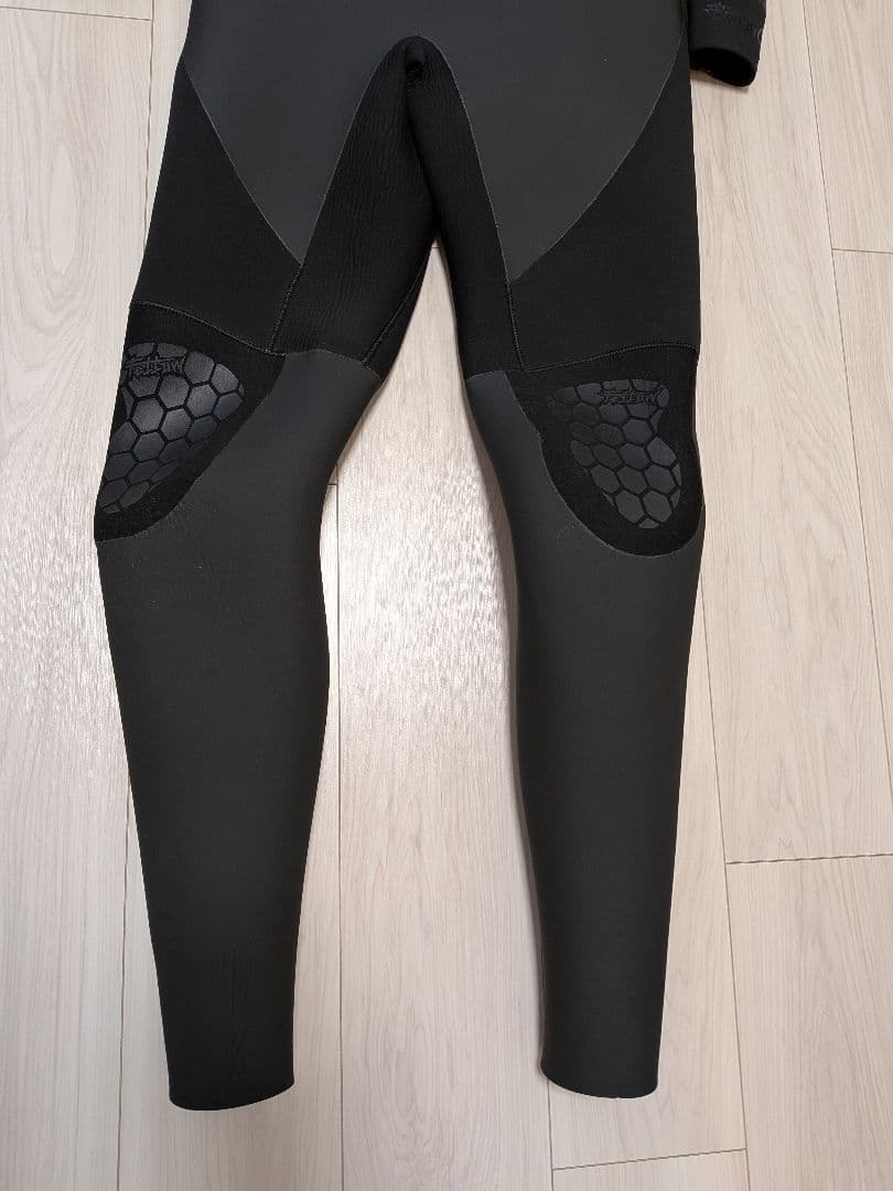 FELLOW セミドライ ウェットスーツ チェストジップ ハイエンドモデル