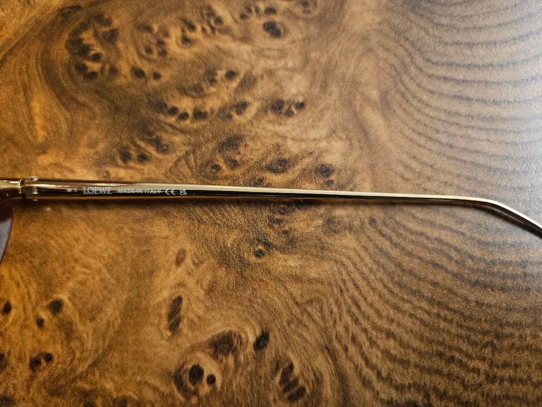 キ*プ様 常田大希着用 同型同色 LOEWE ワールサングラス 赤