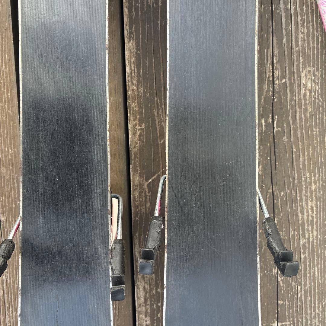 Atomic スキー板 ピンク/ホワイト