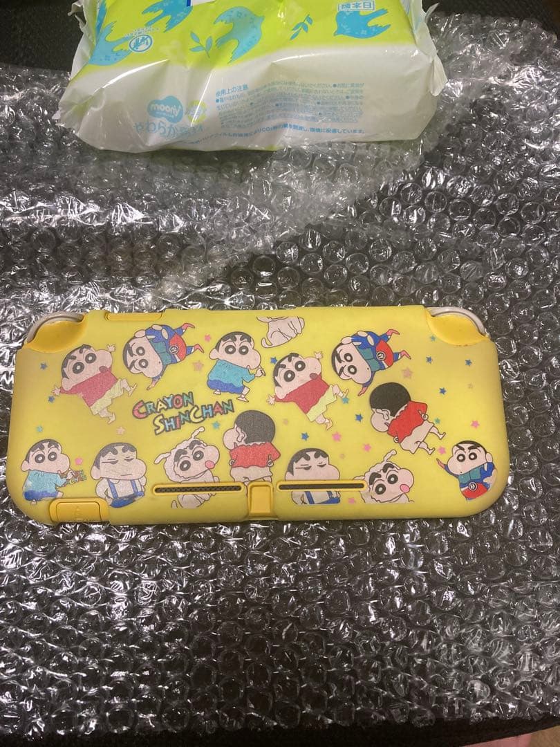 専用Nintendo Switch Lite クレヨンしんちゃんデザイン中古