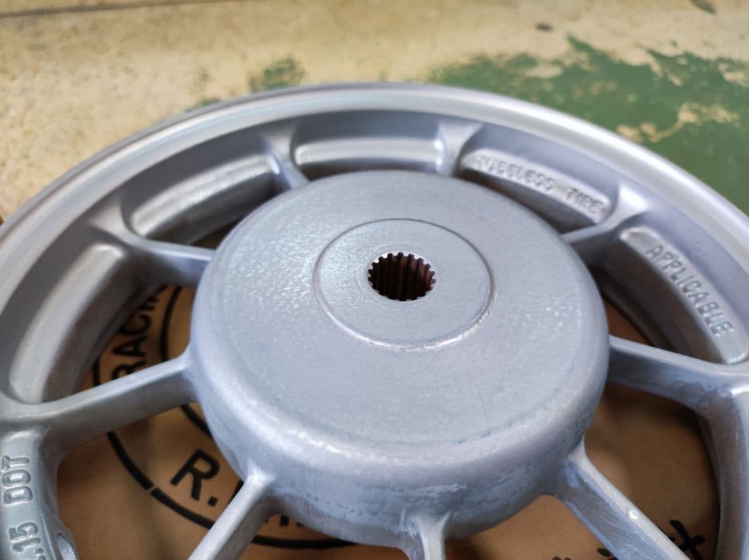 廃盤　レア　アドレスv125 RPM アルミ ホイール　10インチ　純正サイズ