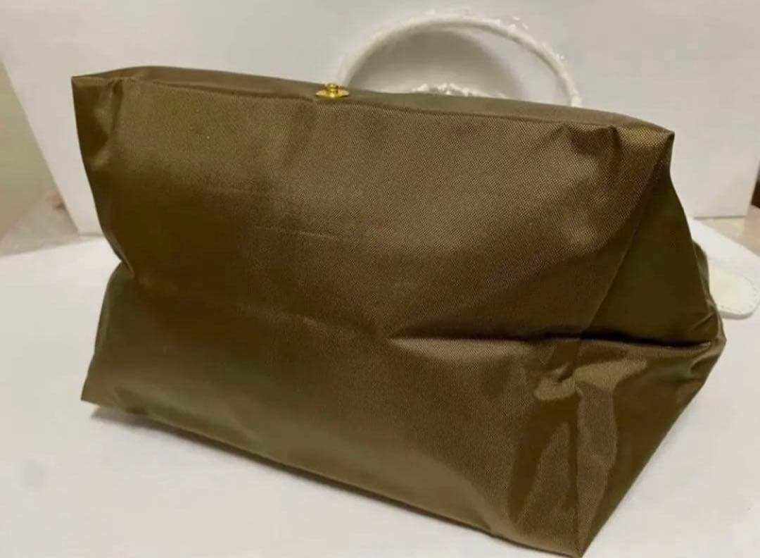 ロンシャン最新限定作 エッフェル塔S Military green(カーキ)