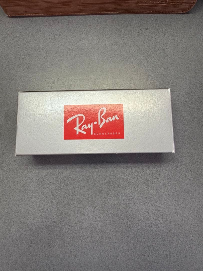 RayBanWAYFARER マットブラック/ライトグレイ