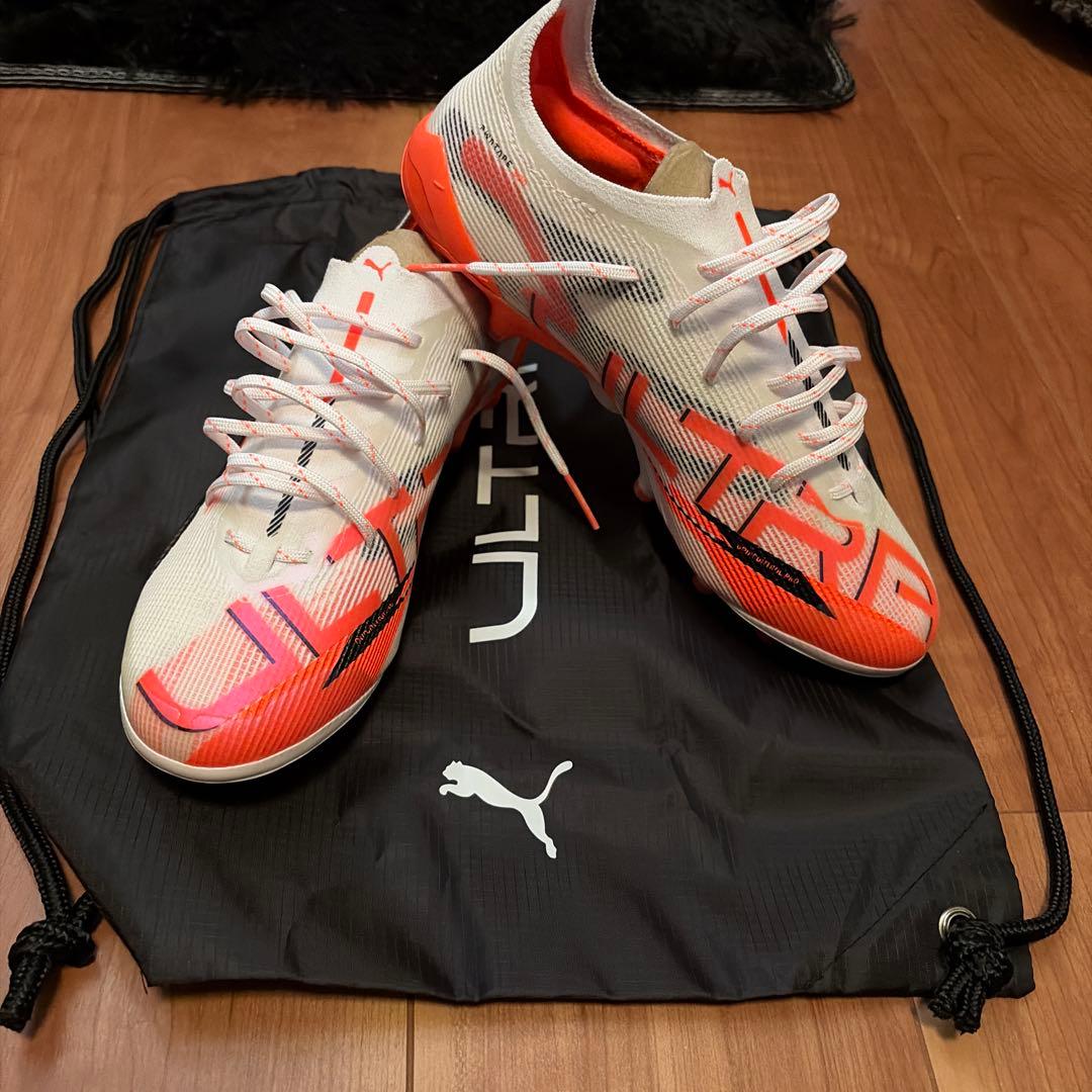 puma ultra5 ultimate ag ホワイト/ピンク　新品　値下げ可